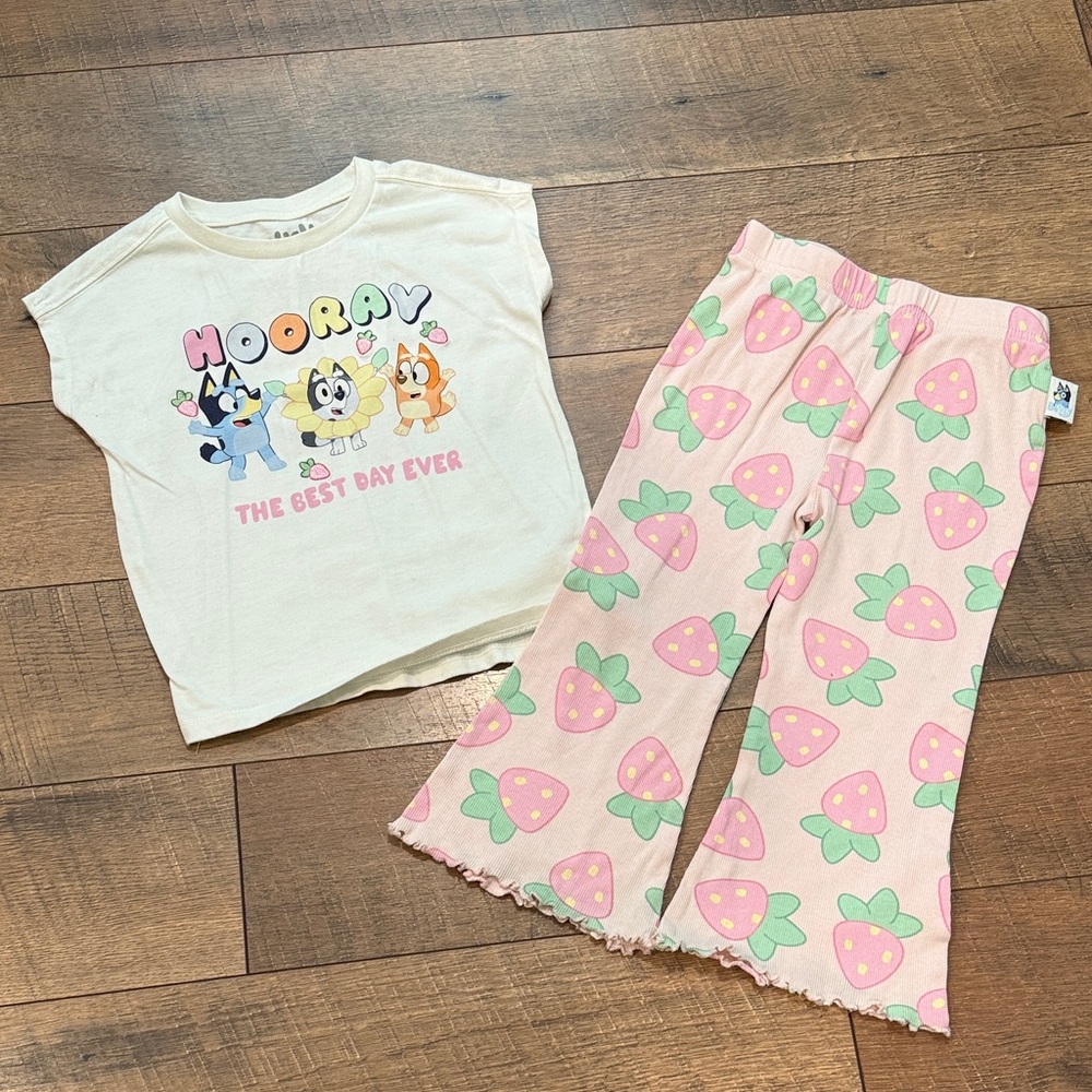 Kids Cream 'Hooray' Graphic Tee & Pink Strawberry Pajama Set